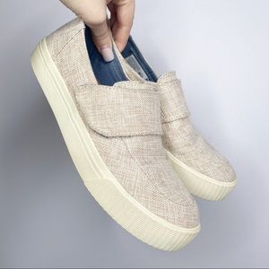 TOMS Altair Slip On Canvas Sneakers Size 7